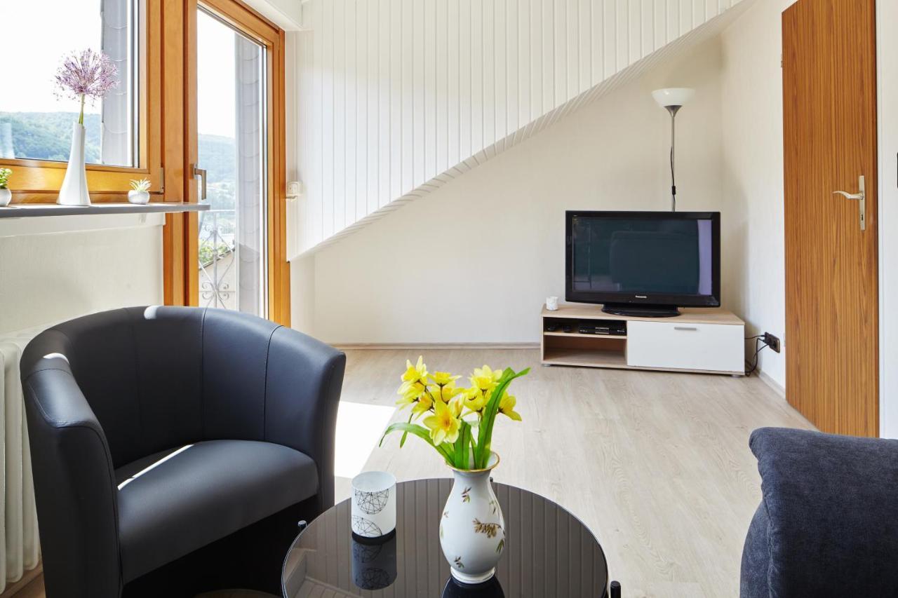 Ferienwohnung Mendgen Mit Panoramablick 贝恩卡斯特尔-屈斯 外观 照片