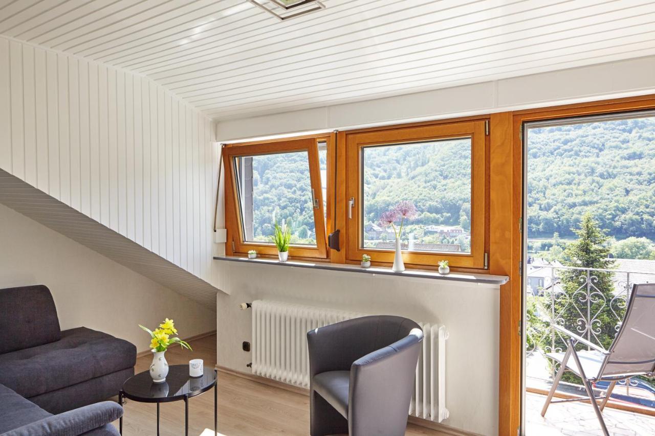 Ferienwohnung Mendgen Mit Panoramablick 贝恩卡斯特尔-屈斯 外观 照片